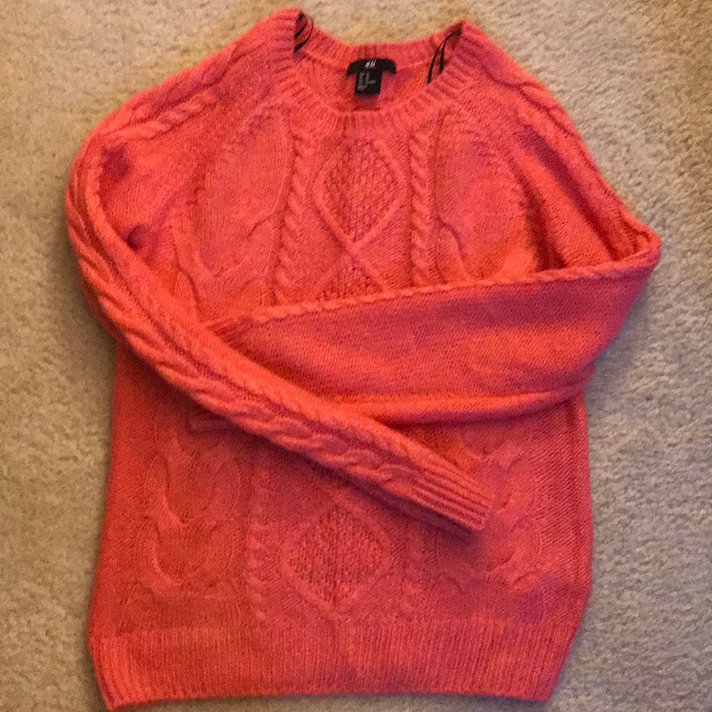 Pull over sweater
